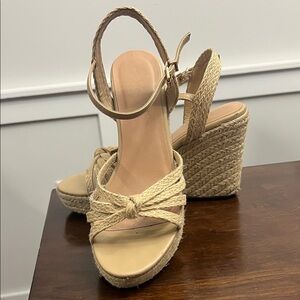 Tan Espadrille Wedge Sandals | Ankle Strap | Size 8.5